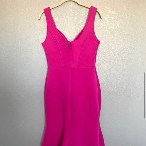 Bebe Fushsia Mermaid Style Gown with Train M - Picture 7 of 8